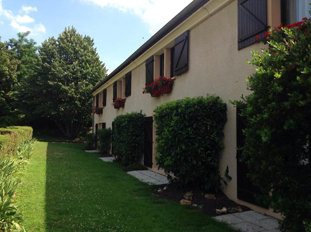 Kyriad Epernay Épernay Exterior foto